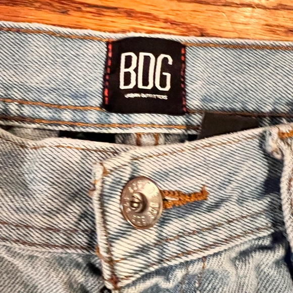 BDG Dad’ Fit Jeans, 32x32, excellent condition ❤️ - Picture 4 of 5